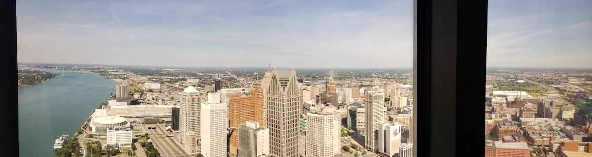 Golf cart services and dealers in Detroit